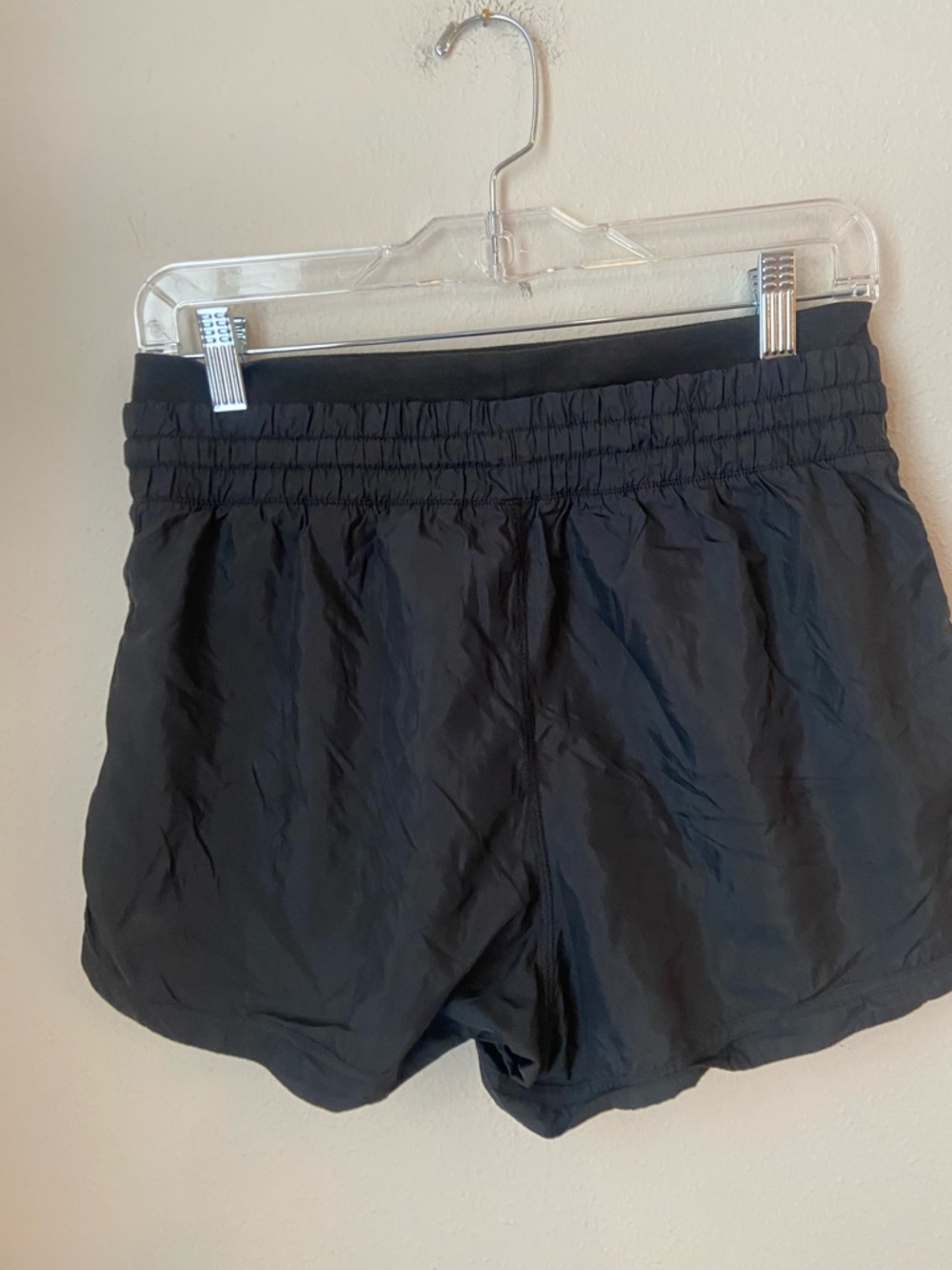 Vuori Halo Port Short Black Lightweight Running Athletic Shorts Lined Size M - Picture 4 of 9